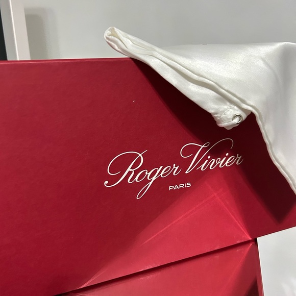 Roger size 9.5 designer heels pink patent leather - Picture 2 of 3